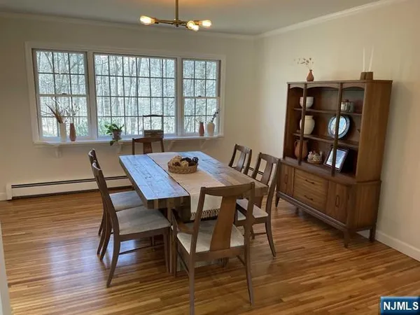 $5,800 | 60 Eileen Drive, Mahwah, NJ 07430