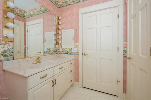 $299,000 | 119 Linden Place, Bermuda Run, NC 27006