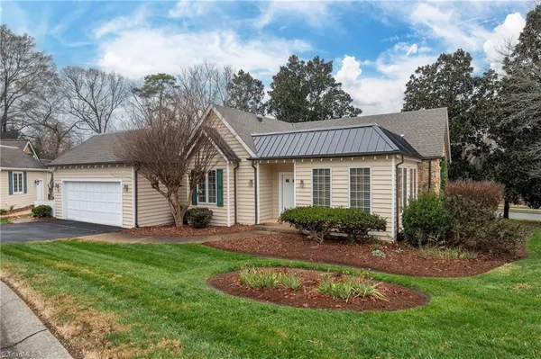 $299,000 | 119 Linden Place, Bermuda Run, NC 27006