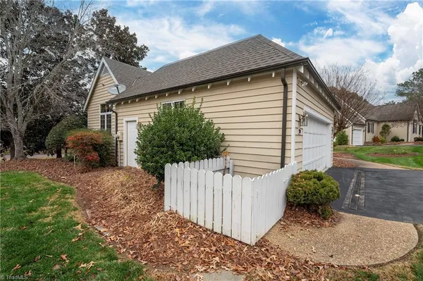 $299,000 | 119 Linden Place, Bermuda Run, NC 27006