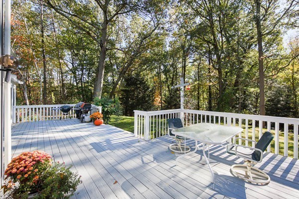 46 Timber Lane Topsfield, MA 01983 - Photo 25 of 30 Gallery Image 25
