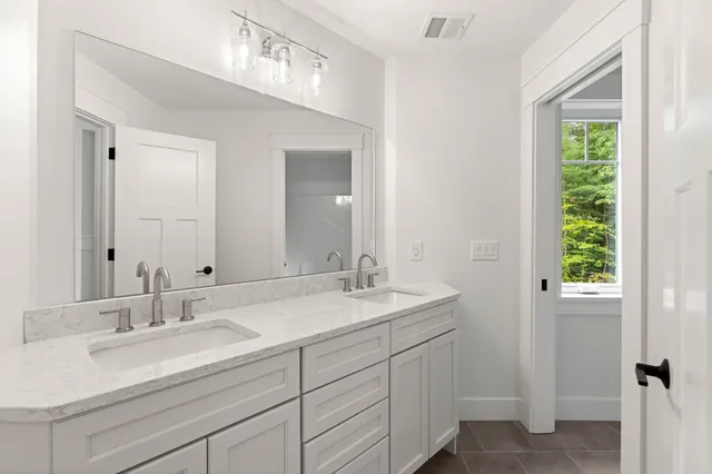 $1,495,000 | 7 Sundance Lane, Bow, NH 03304