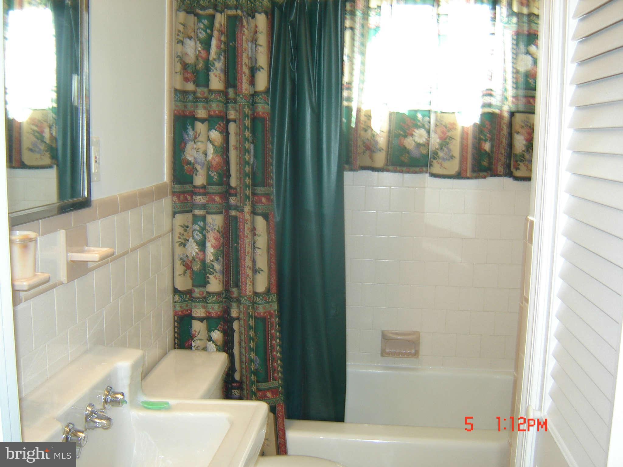 7803 Scholar Road Baltimore, MD 21222 - Photo 14 of 24 Bath