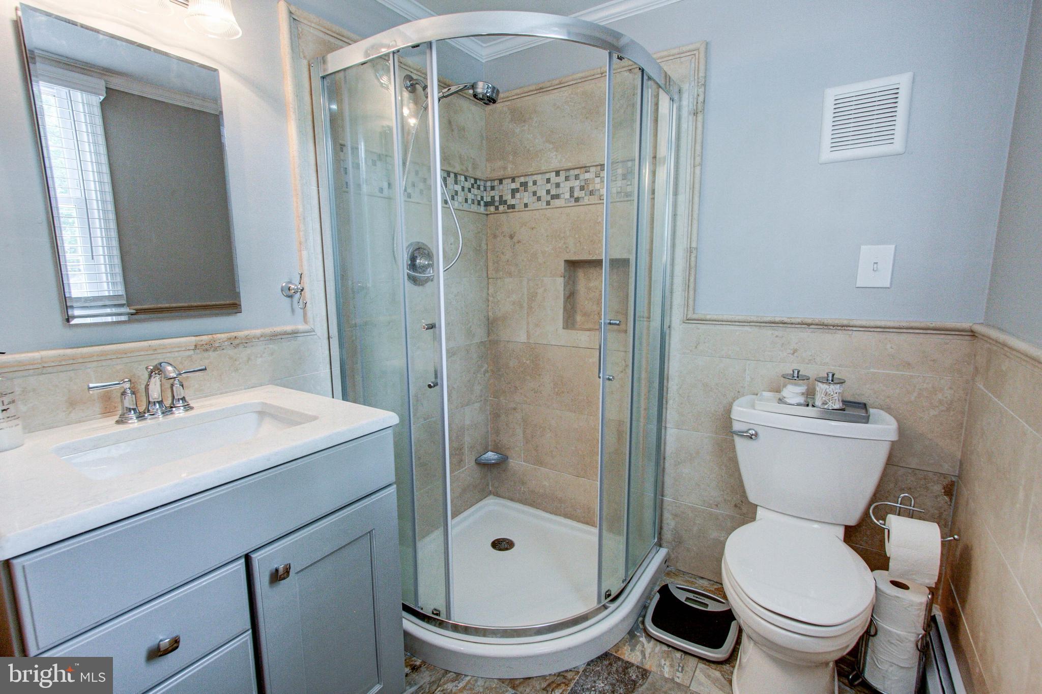 625 Parmentier Road Warminster, PA 18974 - Photo 34 of 44 Master Bath