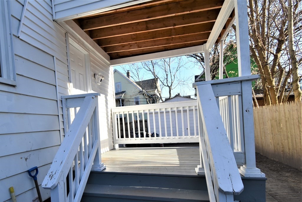 25 Marble Street Springfield, MA 01105 - Photo 7 of 41