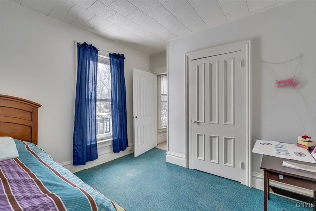 $175,000 | 176 Esselstyne St Cape, Cape Vincent, NY 13618