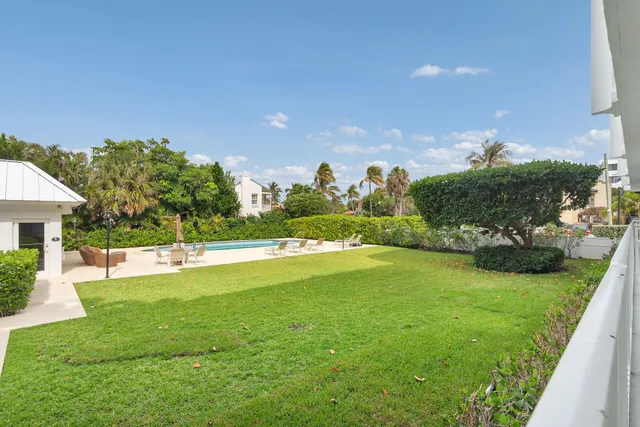 a view of a house with a big yard
