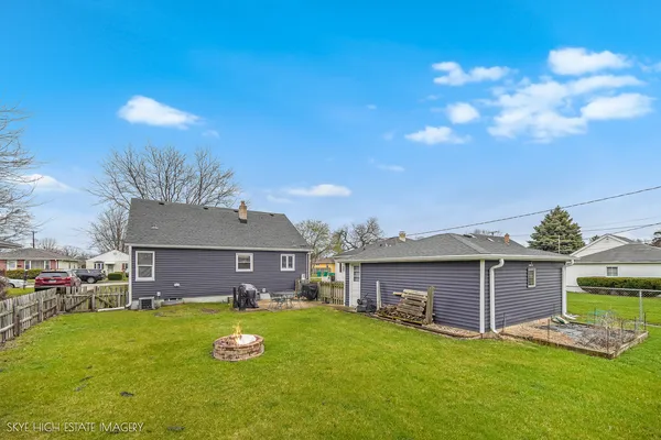 $279,900 | 1205 North Prairie Avenue, Joliet, IL 60435
