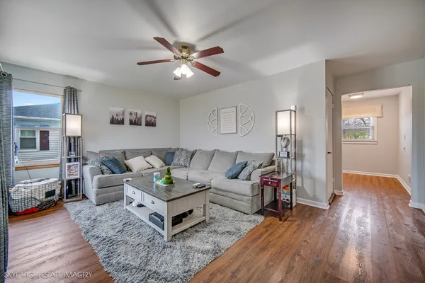 $279,900 | 1205 North Prairie Avenue, Joliet, IL 60435