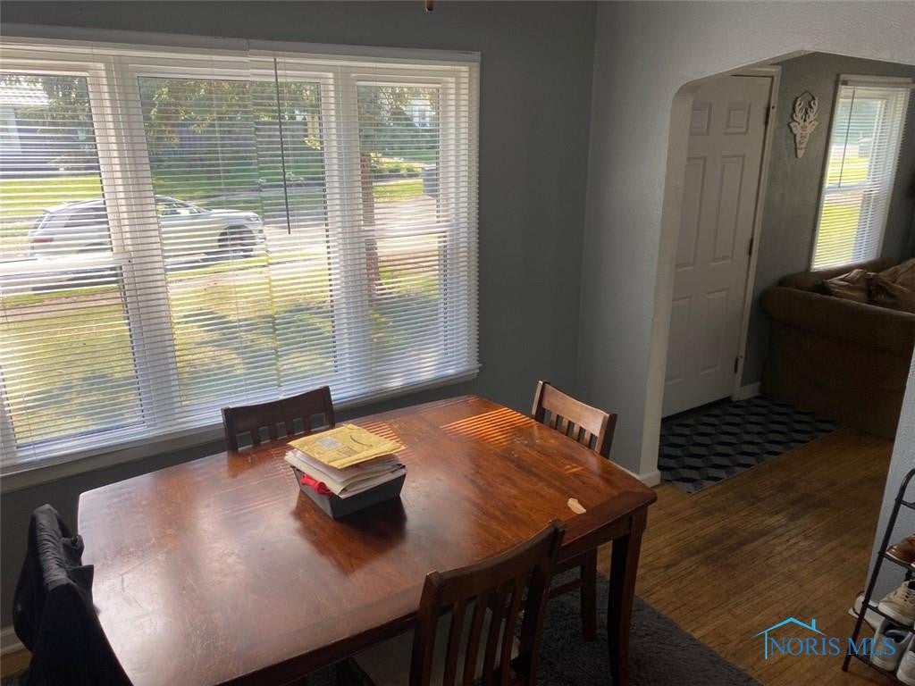2037 Farnham Road Toledo, OH 43607 - Photo 7 of 16 Gallery Image 7