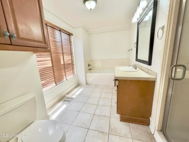 $1,350 | 308 East Pearl Street, Unit 904, Jackson, MS 39201