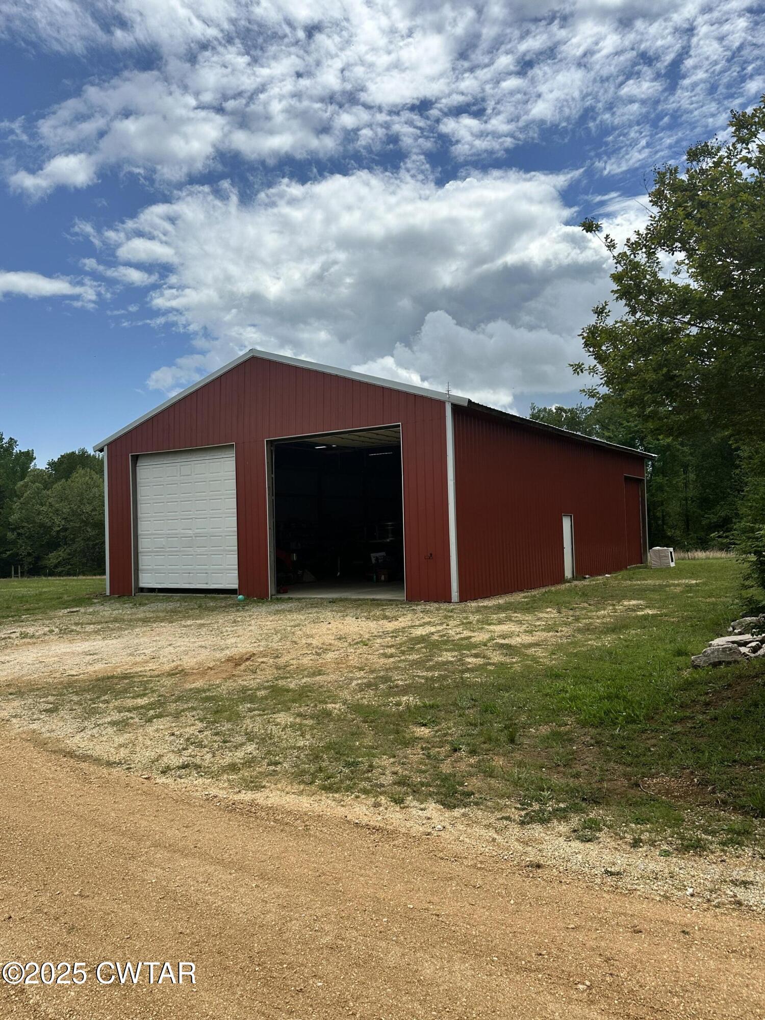 3050 Nance Bend Road Clifton, TN 38425 - Photo 5 of 18 IMG_7969