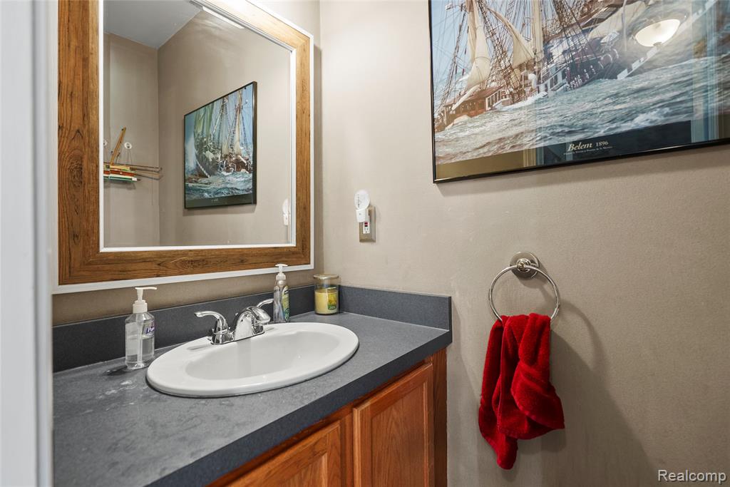 234 Whitney Drive Rochester Hills, MI 48307 - Photo 11 of 26
