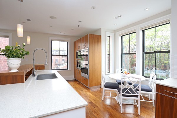 32 Rutland Street, Unit 2L Boston, MA 02118 - Photo 9 of 22 a living room with furniture and a large window