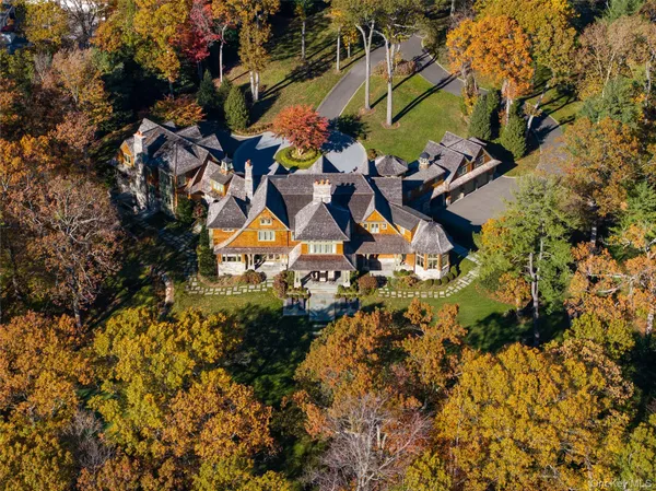 $10,250,000 | 143 Heather Lane, Mill Neck, NY 11765