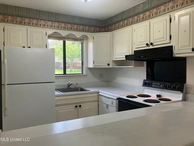 $162,500 | 107 Molokai Villiage, Unit 107, Diamondhead, MS 39525