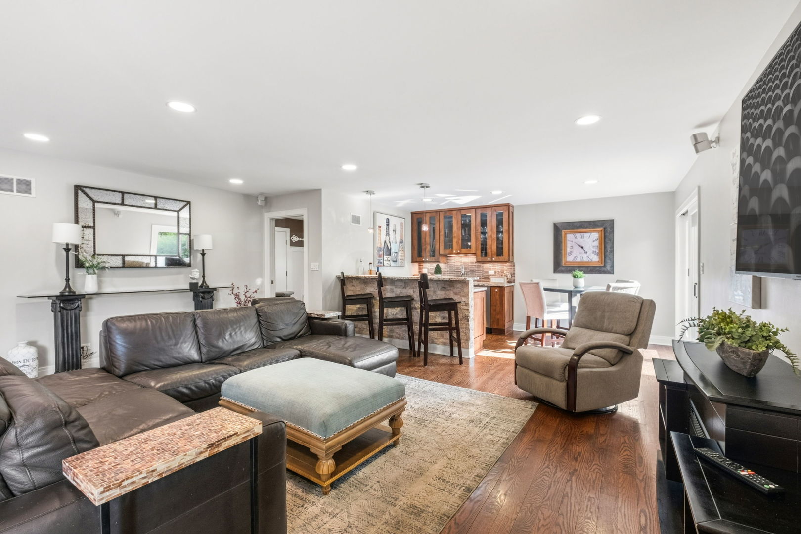 1722 Birch Road Northbrook, IL 60062 - Photo 11 of 34