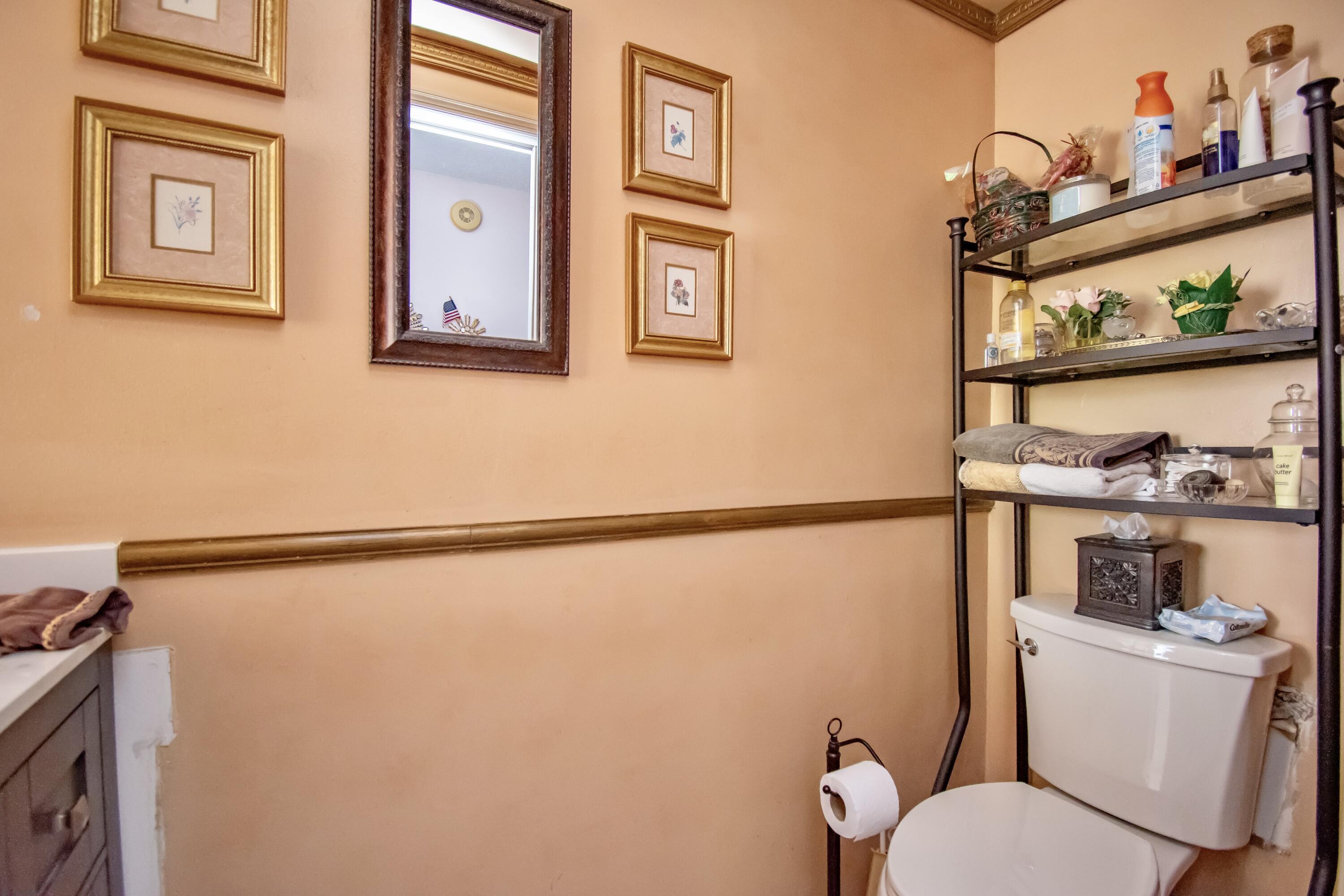 6640 Thornhill Court Boca Raton, FL 33433 - Photo 12 of 23 1/2 Bath