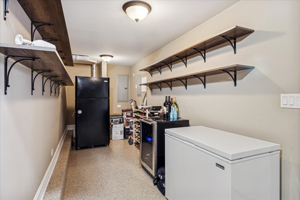 315 Bartram Road Riverside, IL 60546 - Photo 24 of 35