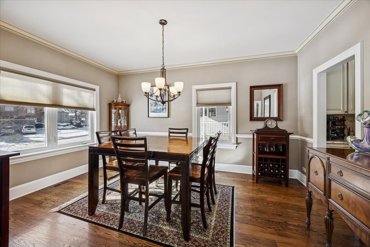 315 Bartram Road Riverside, IL 60546 - Photo 10 of 35