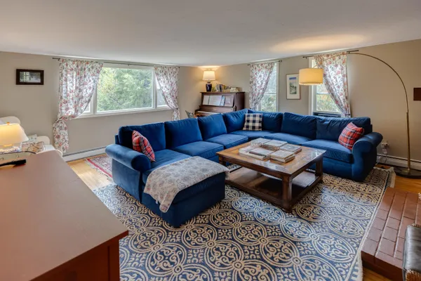 $625,000 | 34 North Shore Road, Hebron, NH 03241