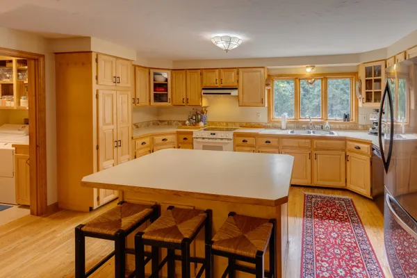 $625,000 | 34 North Shore Road, Hebron, NH 03241