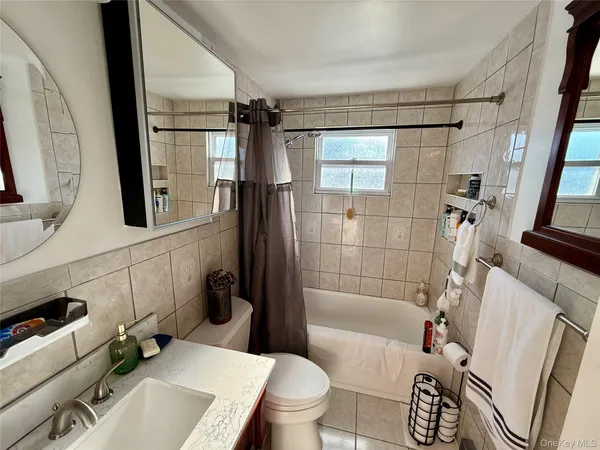 $225,000 | 606 Parr Meadow Drive, Unit 6F, Newburgh, NY 12550