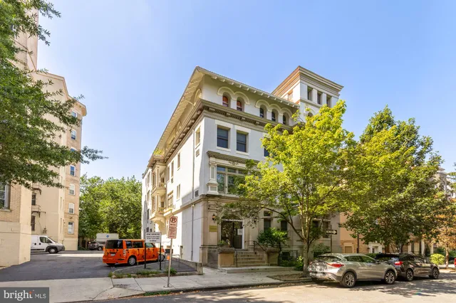 $225,000 | 1840 Mintwood Place Northwest, Unit 102, Washington, DC 20009