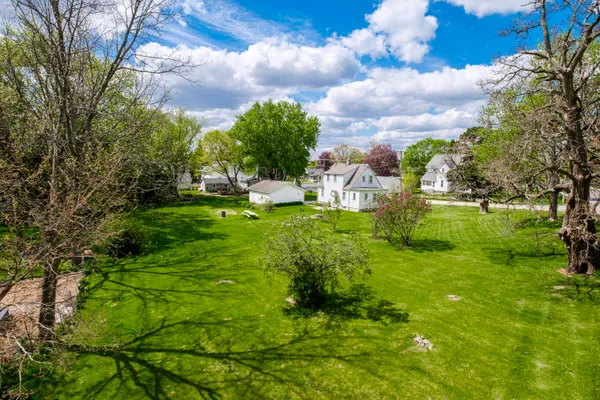 $195,000 | 317 West Capitol Drive, Unit LOT 11, Hartland, WI 53029
