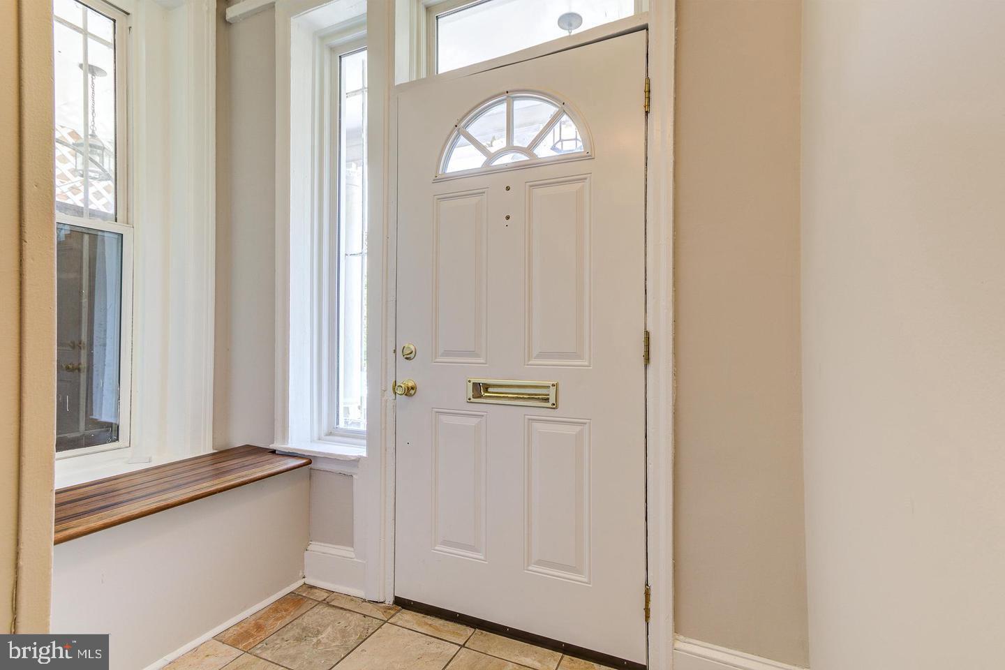 2617 13th Street Northwest Washington, DC 20009 - Photo 13 of 13 a view of a hallway with windows