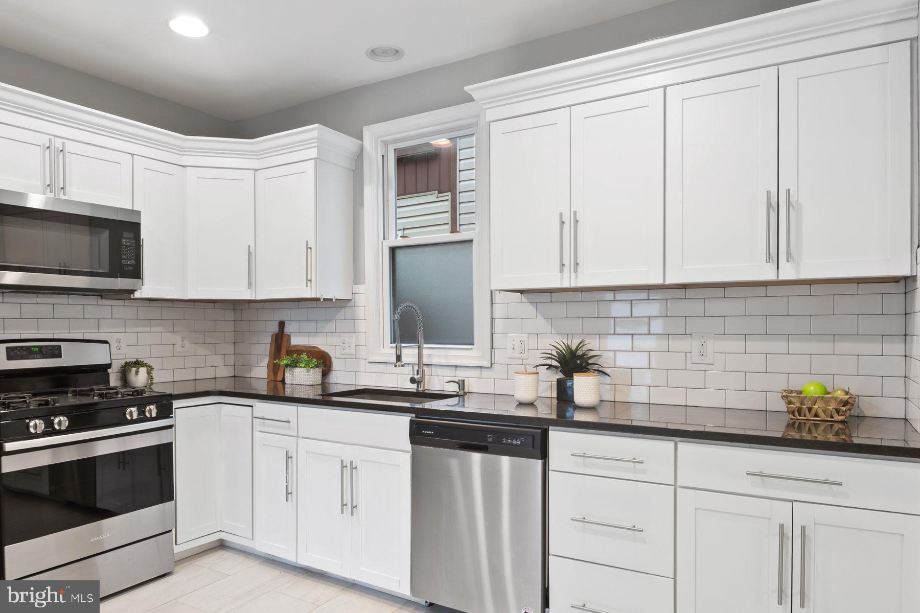 121 3rd Avenue Halethorpe, MD 21227 - Photo 12 of 36