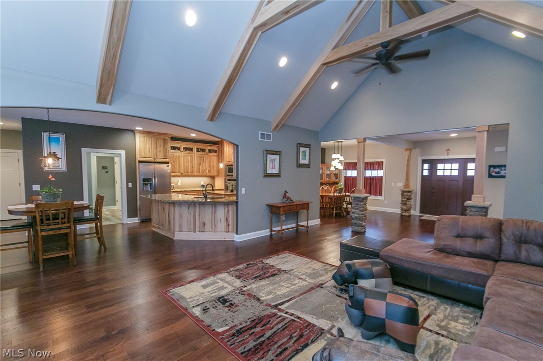 2499 Substation Road Medina, OH 44256 - Photo 4 of 35 Great room