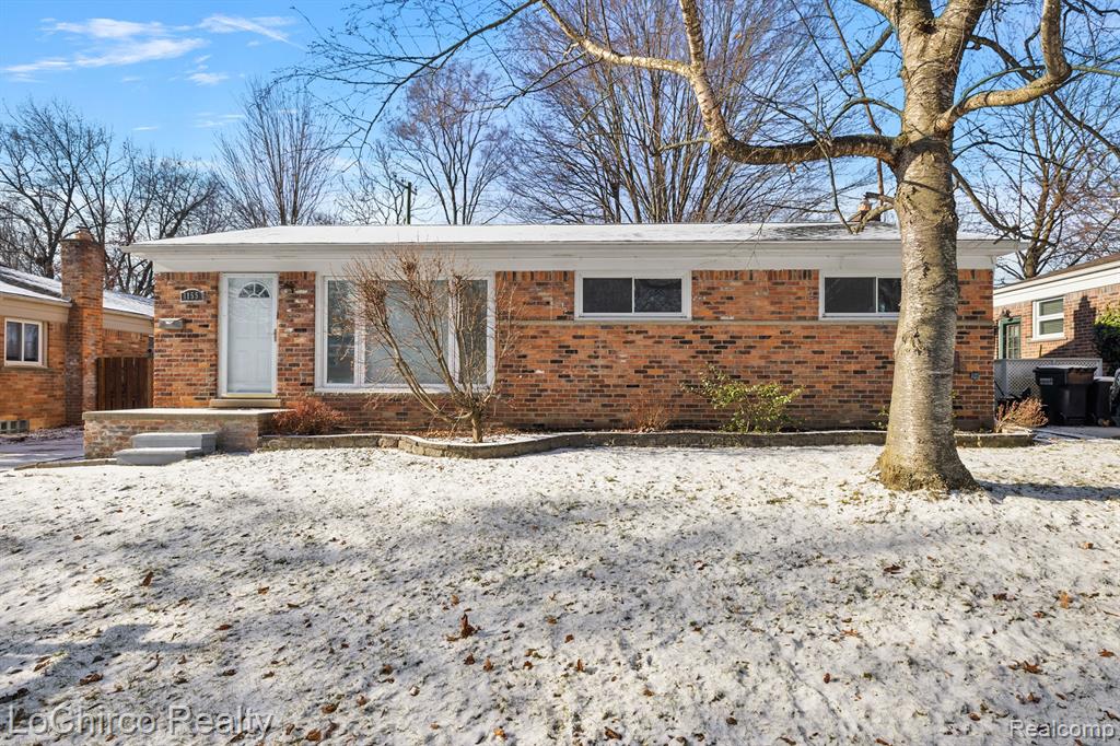 1155 Sycamore Drive Rochester, MI 48307 - Photo 2 of 35