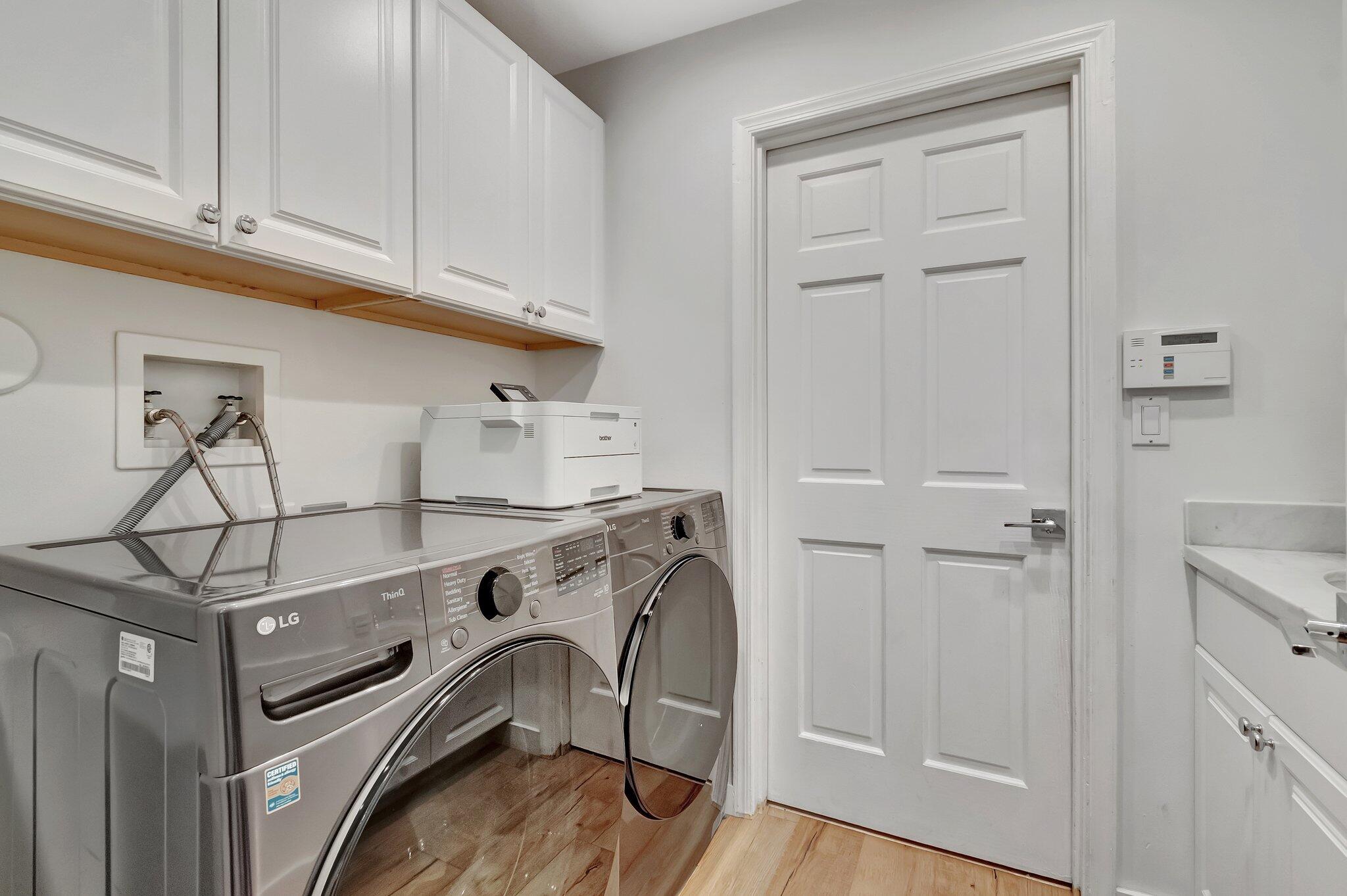 2921 Northwest 25th Way Boca Raton, FL 33434 - Photo 20 of 28 Laundry