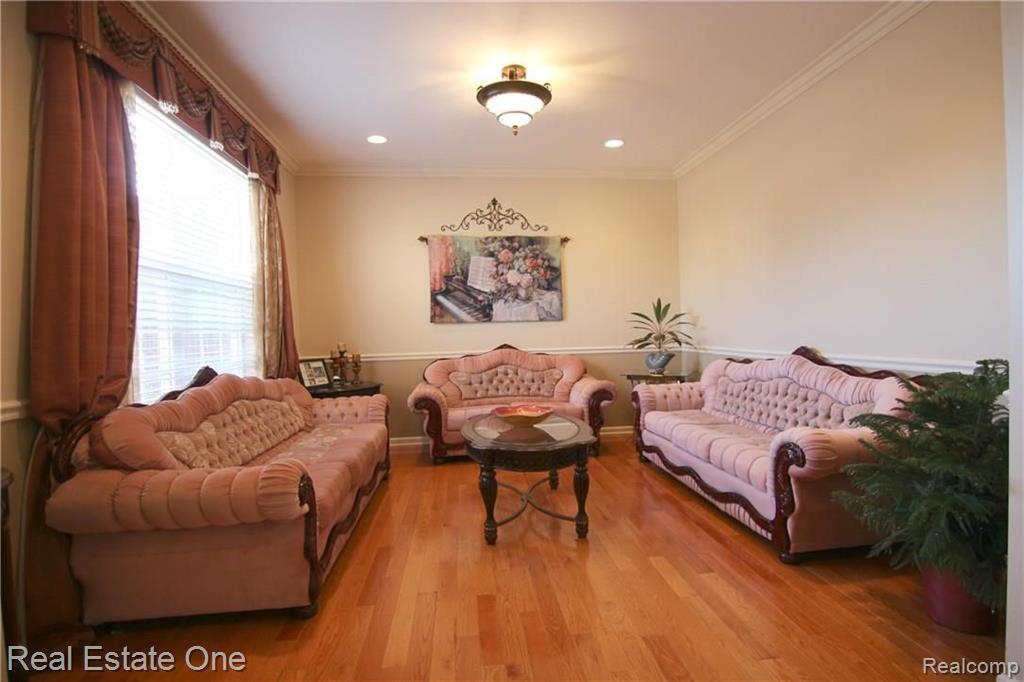 3046 Penn Court Rochester Hills, MI 48307 - Photo 14 of 38