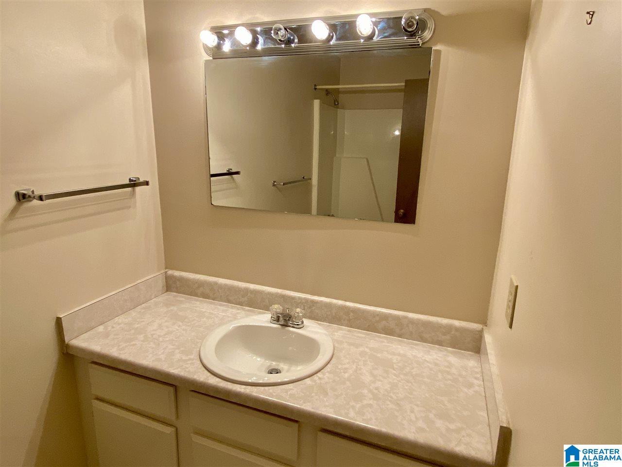 405 Running Brook Road, Unit 405 Birmingham, AL 35226 - Photo 15 of 18