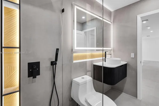 $4,000 | 1293 Southwest 22nd Avenue, Unit 1, Miami, FL 33135