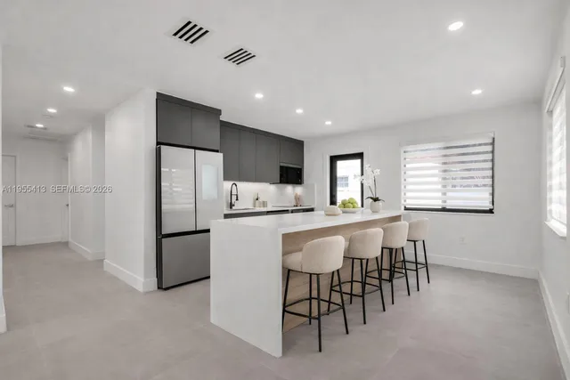 $4,000 | 1293 Southwest 22nd Avenue, Unit 1, Miami, FL 33135