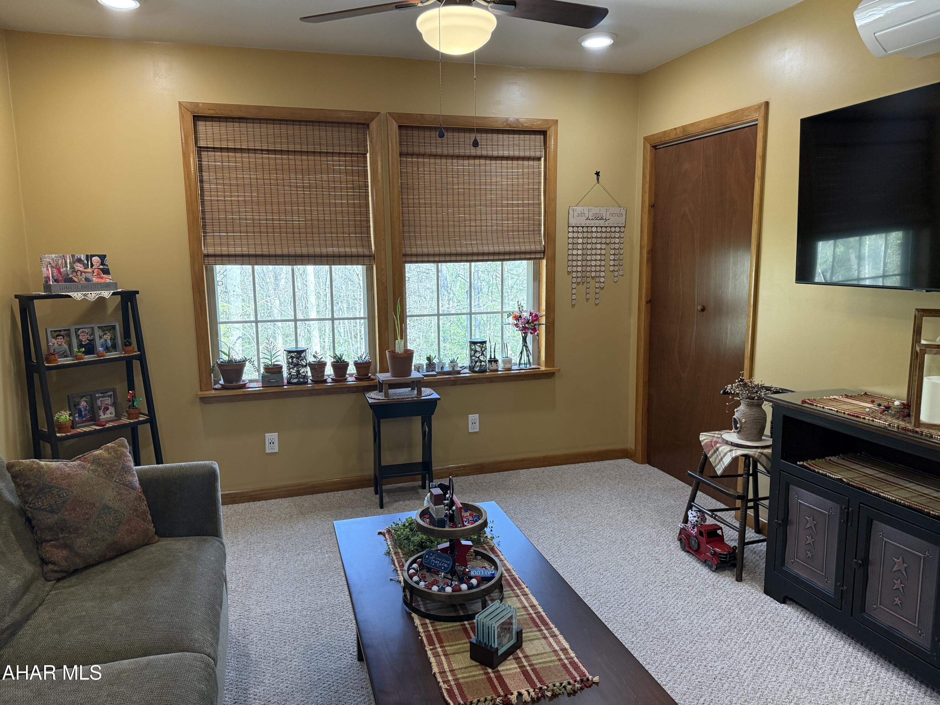 270 Red Oak Road Flinton, PA 16640 - Photo 11 of 45