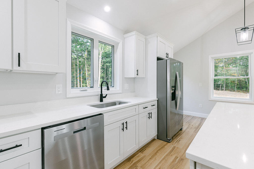555 River Road Lebanon, ME 04027 - Photo 4 of 37 4S9A7053