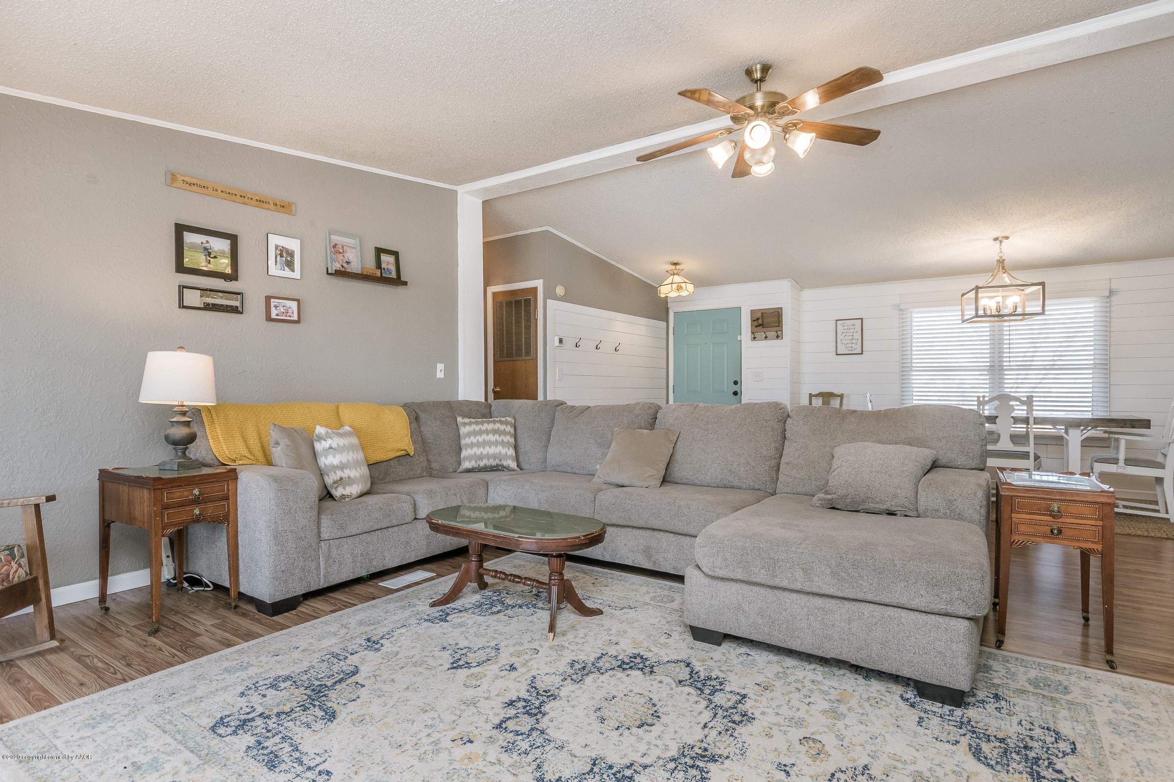006_Living Room-2