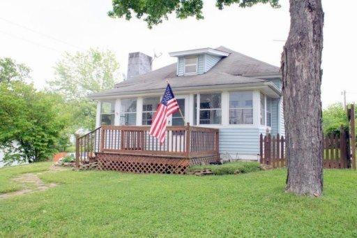 FRONT HOUSE