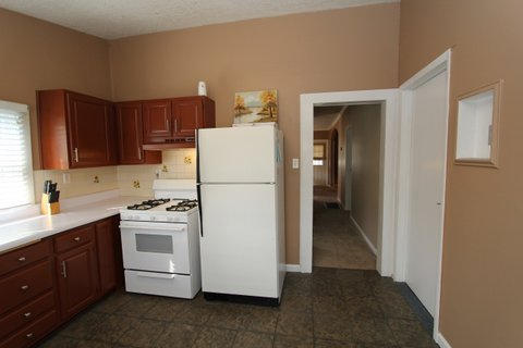560 East Lincoln Road Alcoa, TN 37701 - Photo 13 of 27 kitchen2