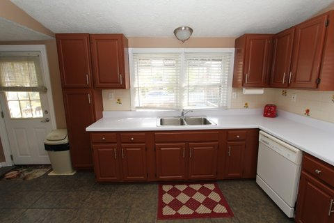 560 East Lincoln Road Alcoa, TN 37701 - Photo 15 of 27 kitchen4