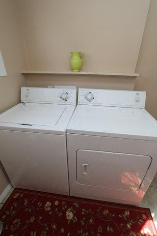 560 East Lincoln Road Alcoa, TN 37701 - Photo 18 of 27 laundry