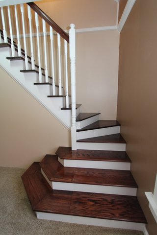560 East Lincoln Road Alcoa, TN 37701 - Photo 19 of 27 staircase