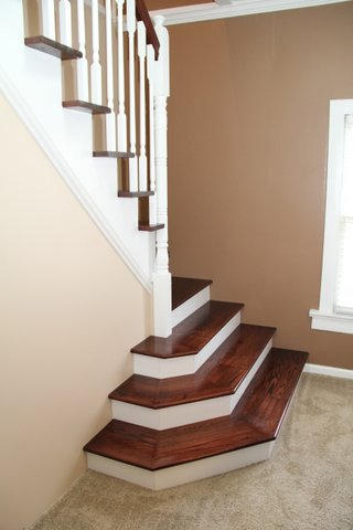 560 East Lincoln Road Alcoa, TN 37701 - Photo 20 of 27 stairs2