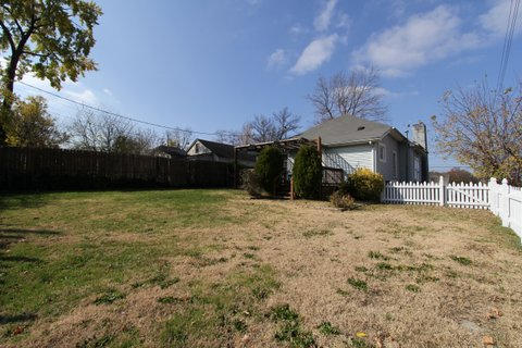 560 East Lincoln Road Alcoa, TN 37701 - Photo 24 of 27 back2