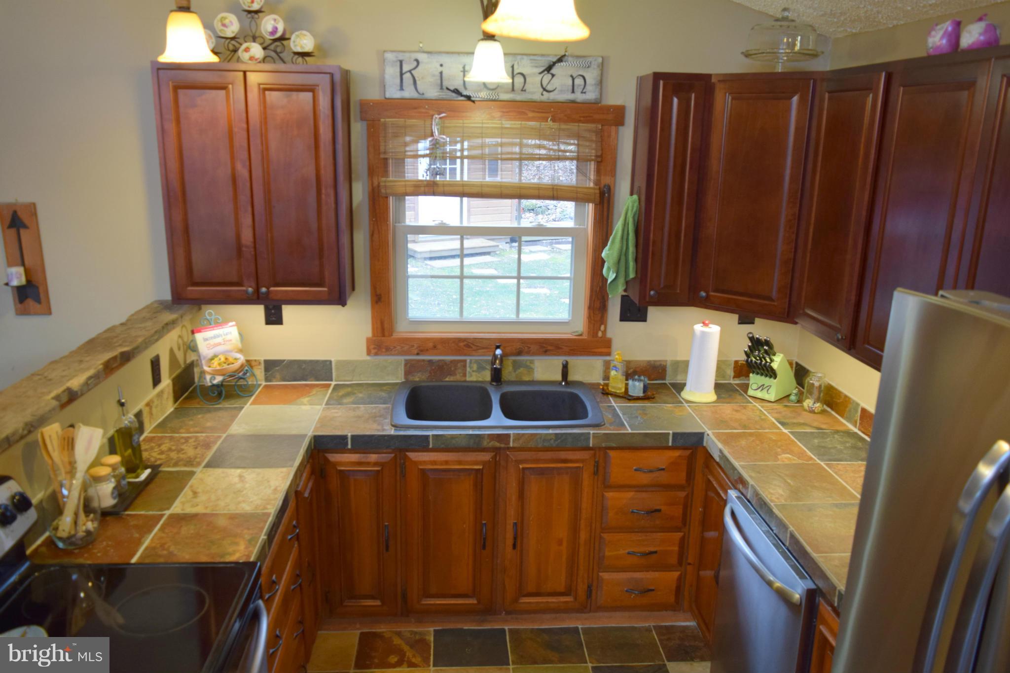 188 Timberline Ridge Road Front Royal, VA 22630 - Photo 6 of 30 Kitchen