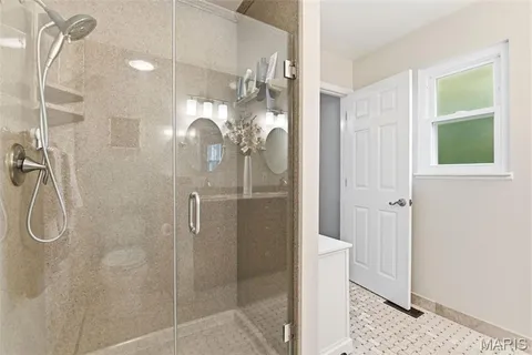$370,000 | 4 Cambourne Court, St. Peters, MO 63376
